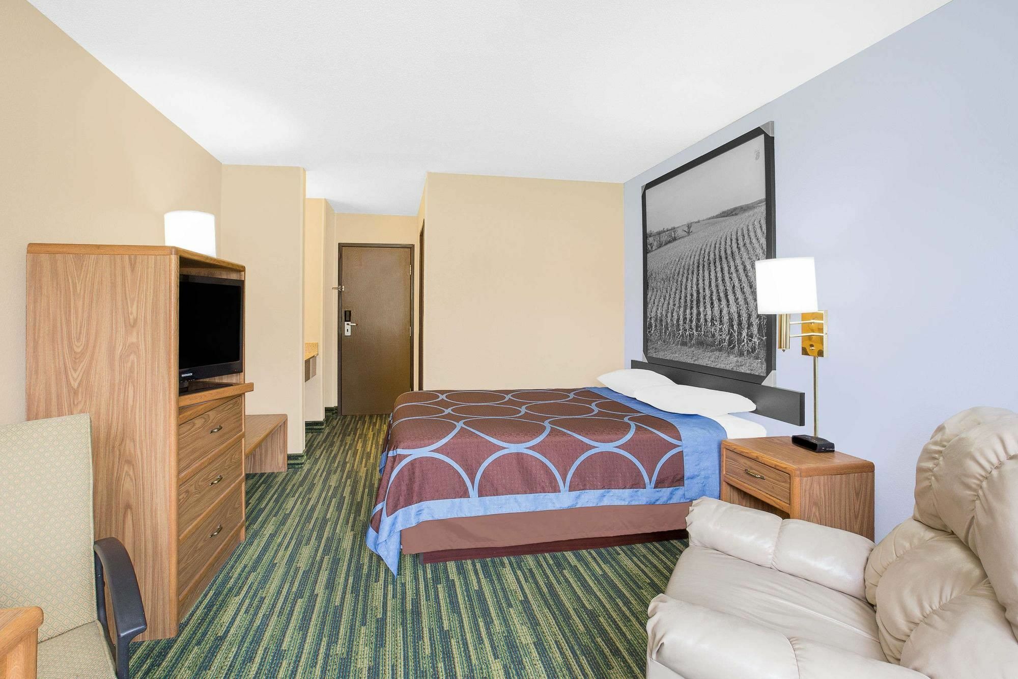 Boarders Inn & Suites By Cobblestone Hotels Waterloo Cedar Falls Εξωτερικό φωτογραφία